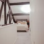 Bv Luxury Penthouse Conditioning House *