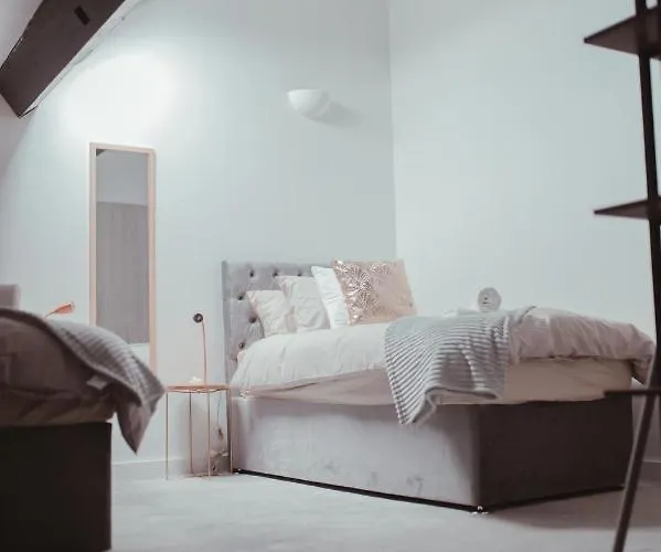 Bv Luxury Penthouse Conditioning House 布雷得佛