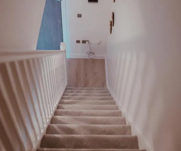 Bv Luxury Penthouse Conditioning House * 布雷得佛